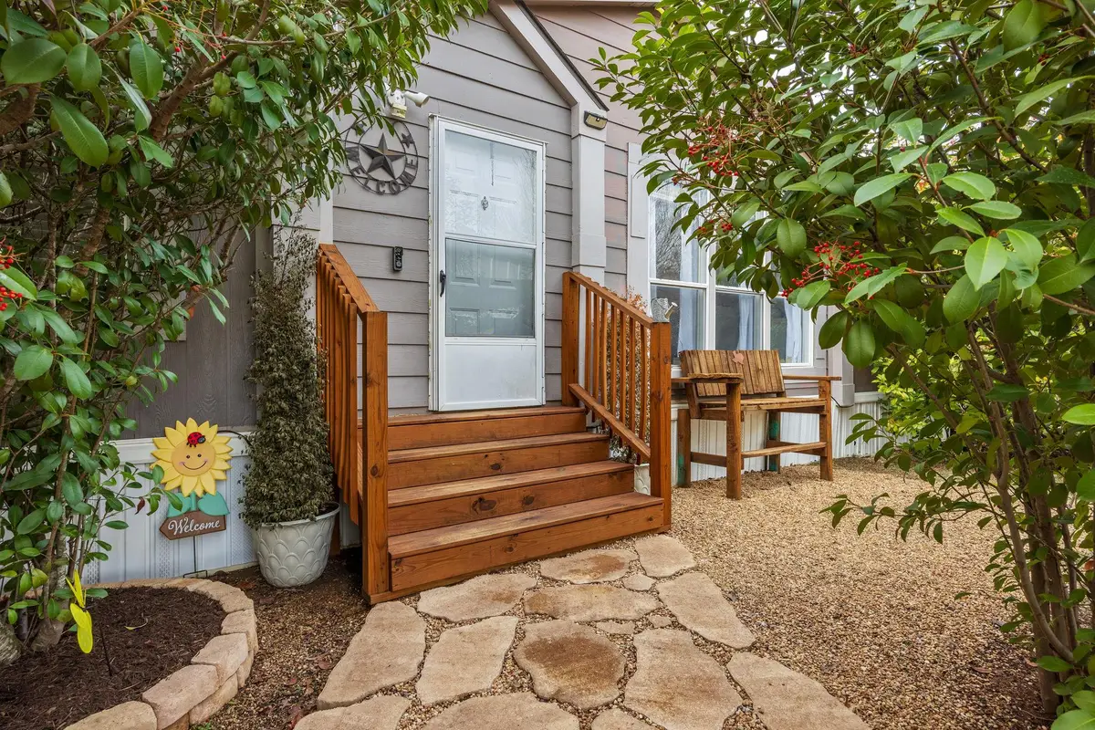 11200 Ridgewood Dr, Salado, TX 76571 - #1