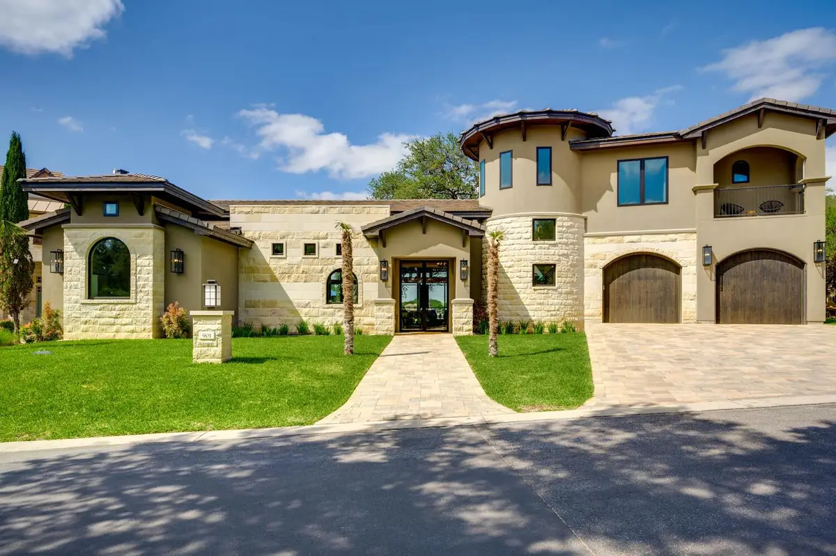 901 Sun Ray, Horseshoe Bay, TX 78657 - Image #1