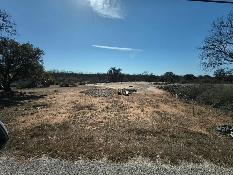 125 W Live Oak Dr W, Granite Shoals, TX 78654 - #2