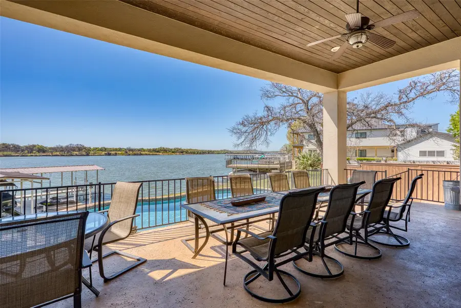 517 Reynolds St, Kingsland, TX 78639 - #2