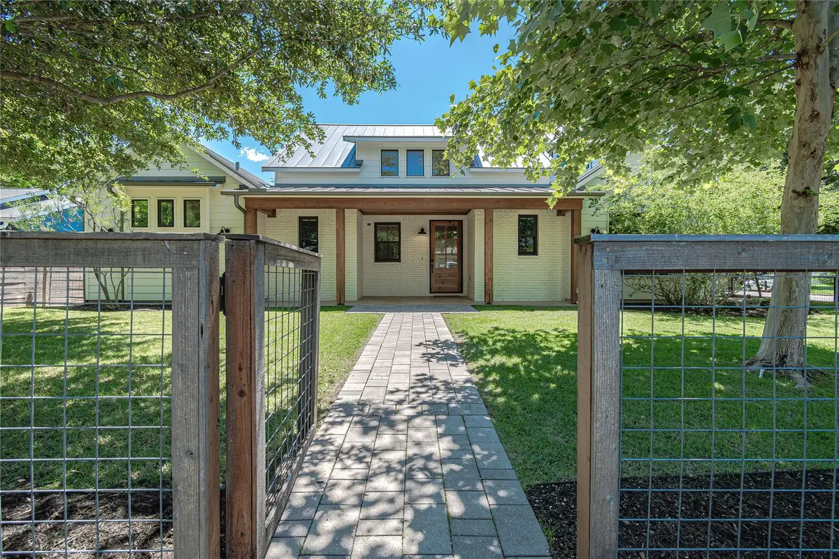 5805 Chesterfield Ave, Austin, TX 78752 - #1