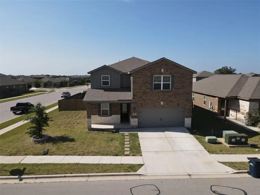 201 Constitution St, Liberty Hill, TX 78642 - #3