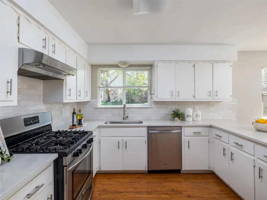 8402 Alabama Dr, Austin, TX 78745 - #2