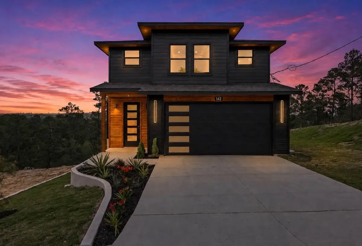 142 Mahalo Ct, Bastrop, TX 78602 - #1