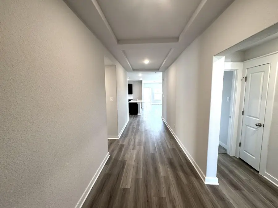 709 Red Wolf Dr, Jarrell, TX 76537 - #3