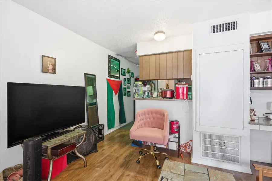 2801 Hemphill Park #A103, Austin, TX 78705 - #3