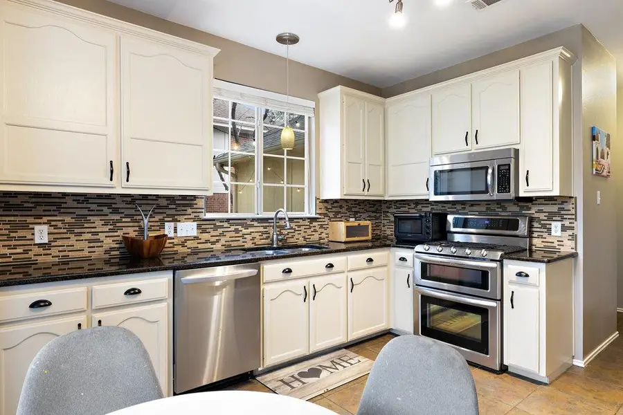 1711 Coral Dr, Cedar Park, TX 78613 - #3