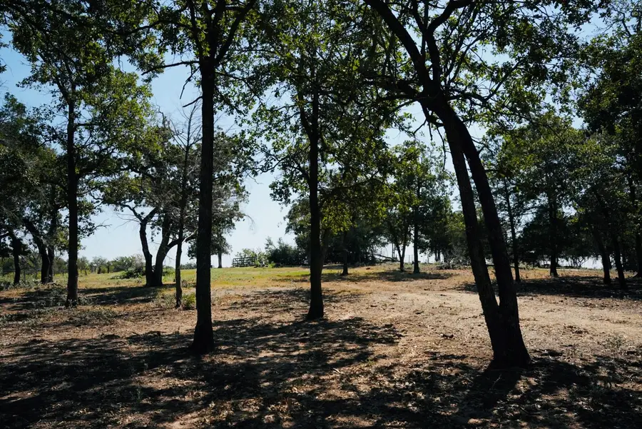 640 County Road 475 Rd, Luling, TX 78648 - #3