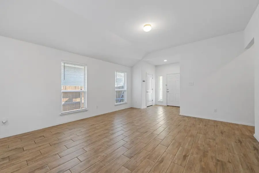 219 Trailside Ln, Bastrop, TX 78602 - Image #3