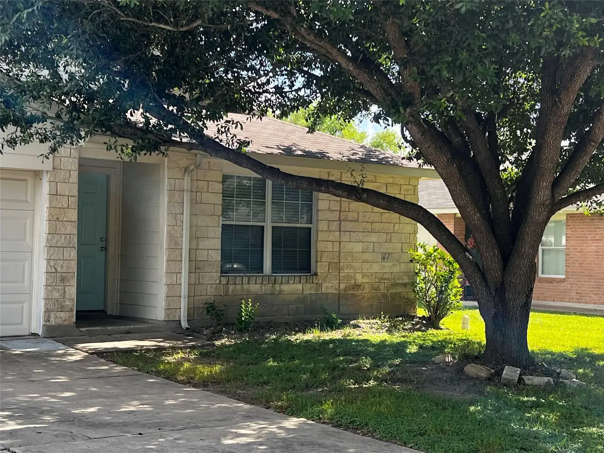 111 Sylvan St, Hutto, TX 78634 - #1