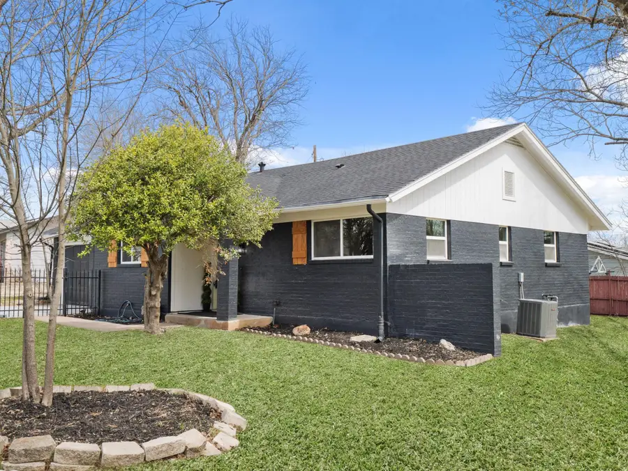 8401 Staunton Dr, Austin, TX 78758 - #3