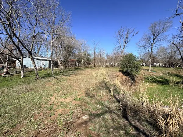 1304 Austin St, Bastrop, TX 78602