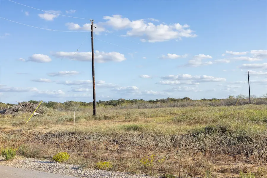 175 Romberg Rd, Dale, TX 78616 - Image #2