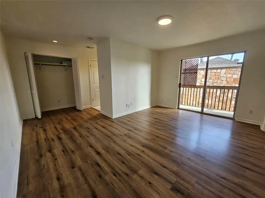 6903 Deatonhill Dr #2, Austin, TX 78745 - #3