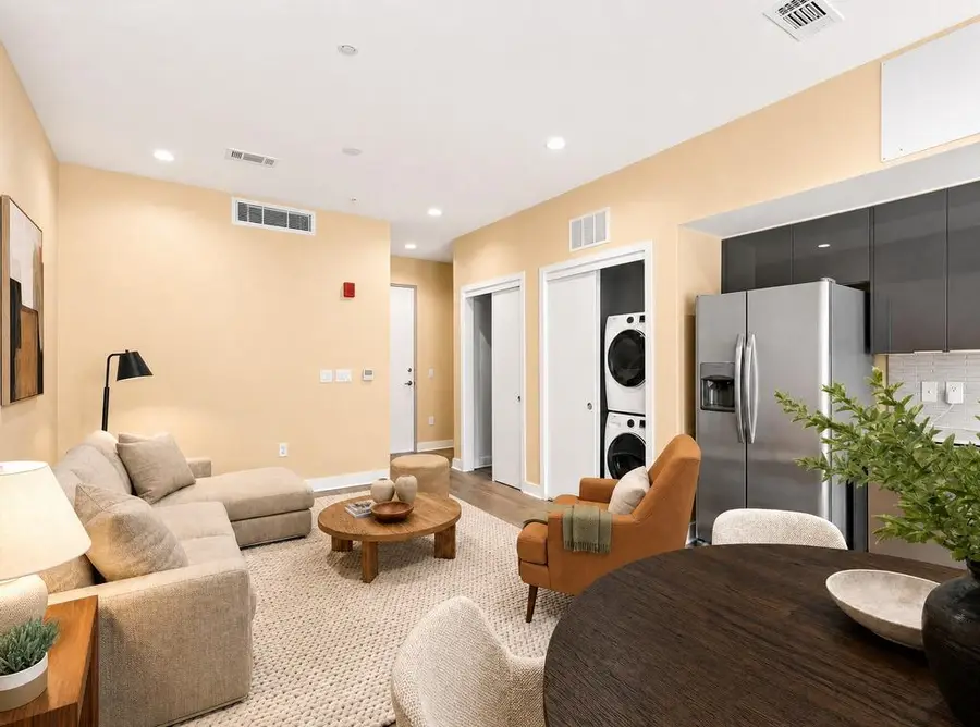 1800 E 4th St #223, Austin, TX 78702 - #3