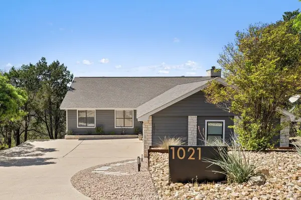 1021 Coventry Rd, Spicewood, TX 78669