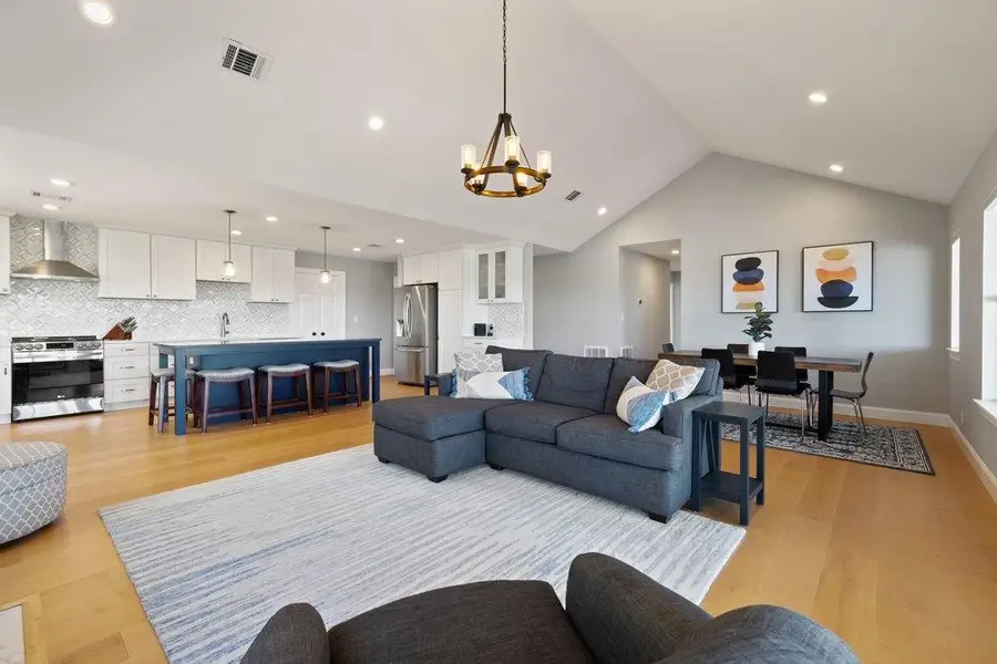 1021 Coventry Rd, Spicewood, TX 78669 - #3