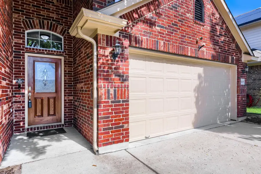 1009 N Ash Cv, Hutto, TX 78634 - #2