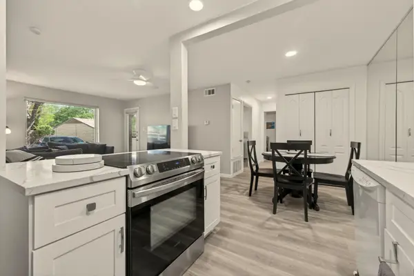 8210 Bent Tree Rd #116, Austin, TX 78759