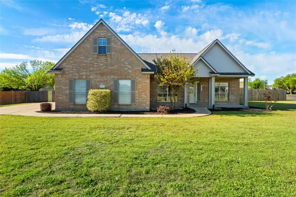400 Rio Grande Ave, Hutto, TX 78634