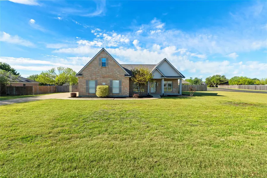 400 Rio Grande Ave, Hutto, TX 78634 - #2