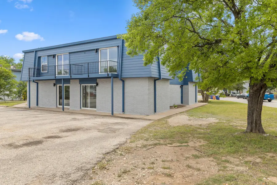 301 E Croslin St, Austin, TX 78752 - #3