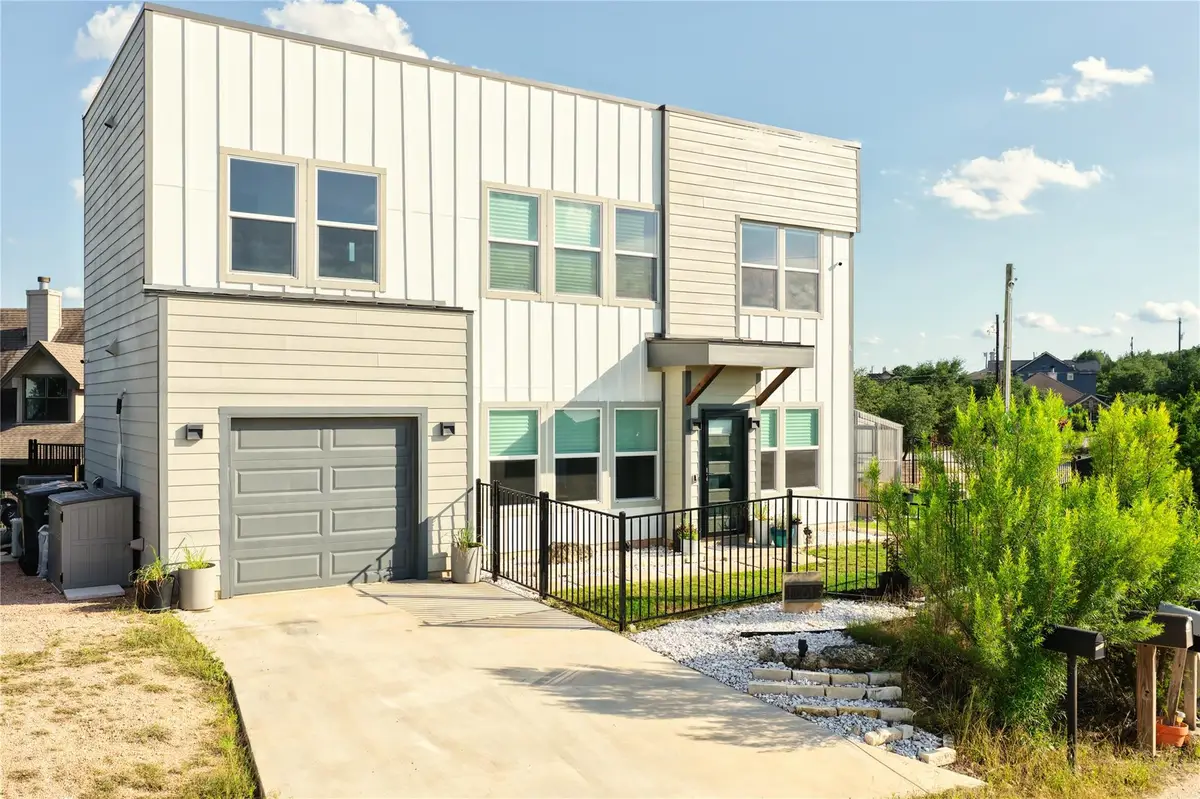 10613 Knob Hl, Dripping Springs, TX 78620 - #1