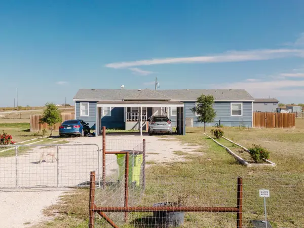 2709 County Road 463, Elgin, TX 78621