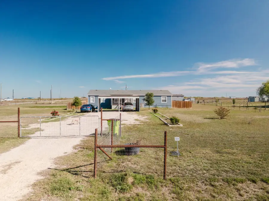 2709 County Road 463, Elgin, TX 78621 - Image #2