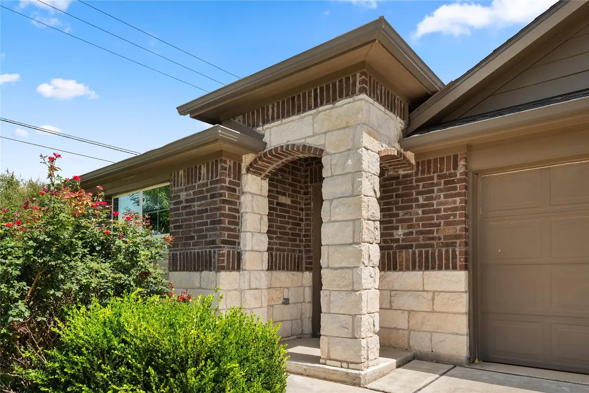 1102 Mitchell Dr, Hutto, TX 78634 - #1