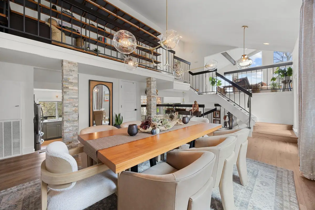 7643 Parkview Cir, Austin, TX 78731 - Image #1