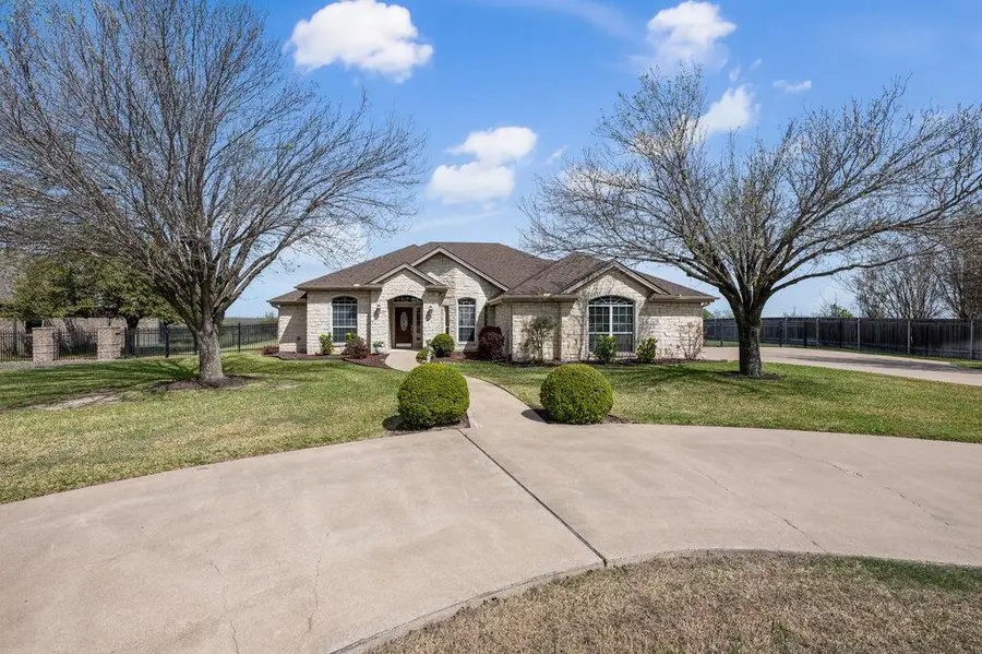 117 S Sentry Pt, Hutto, TX 78634 - #2