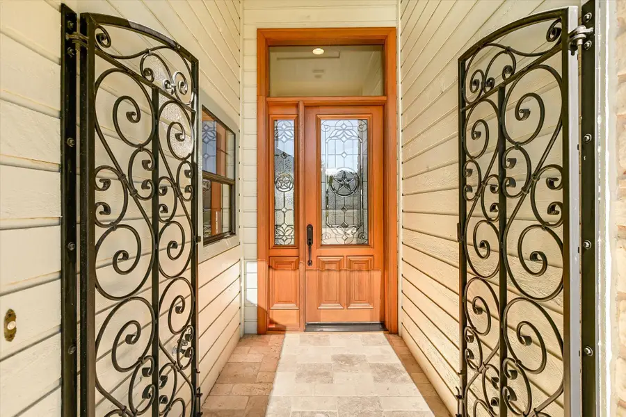 116 Courtside Way, Spicewood, TX 78669 - Image #3