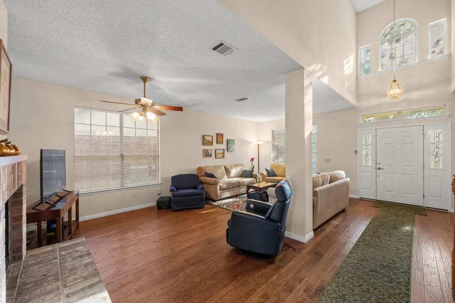 7402 Maricopa Cv, Austin, TX 78749 - #2