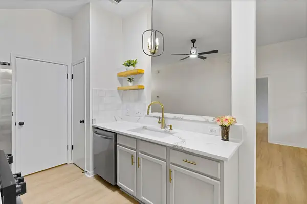 1104 Rockrose Ct, Leander, TX 78641