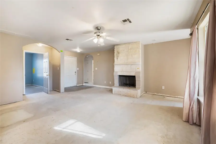 135 Petirrojo Ct, Del Valle, TX 78617 - #2