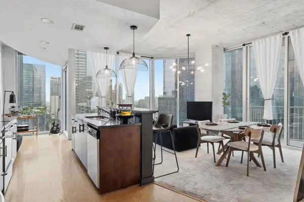 360 Nueces St #2101, Austin, TX 78701