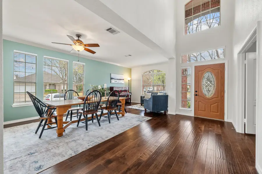 4223 Kingsburg Dr, Round Rock, TX 78681 - #2