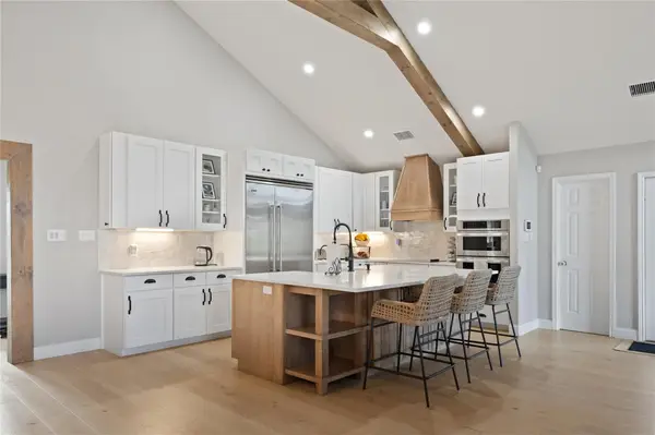 294 Hidden Creek Dr, Dripping Springs, TX 78620