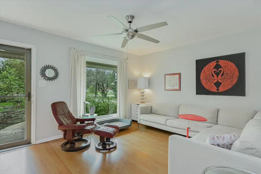 7606 Silverplume Cir, Austin, TX 78757 - Image #3