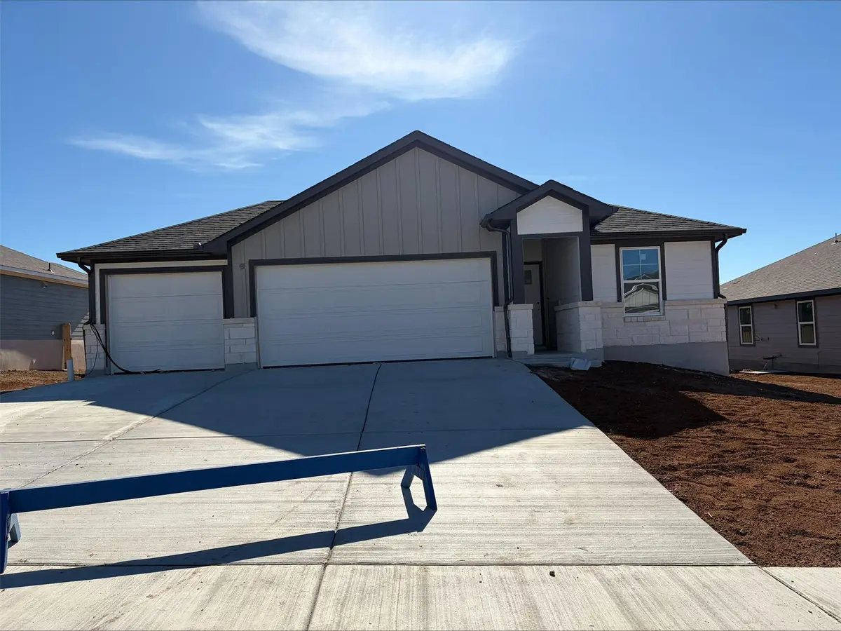 321 Gristmill, Burnet, TX 78611 - Image #1