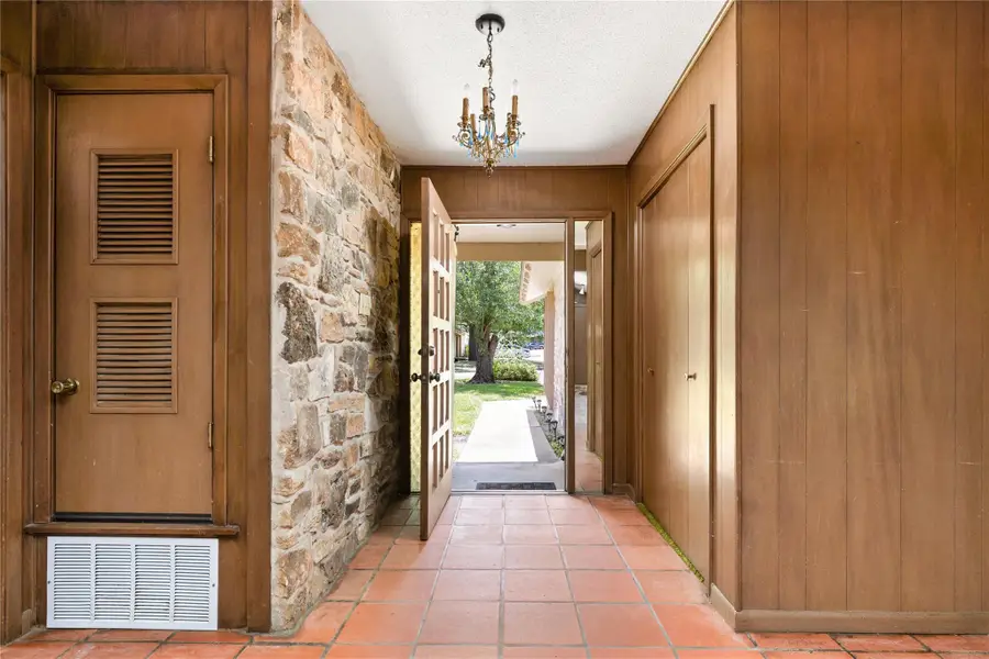 2612 Choctaw Trl, Austin, TX 78745 - #3