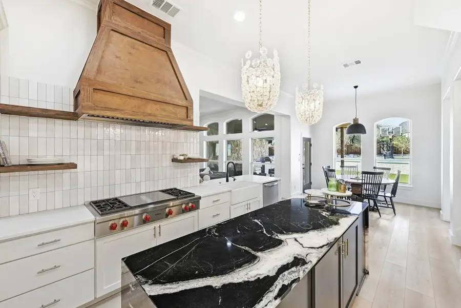 131 Eaton Ln, Austin, TX 78737 - #3