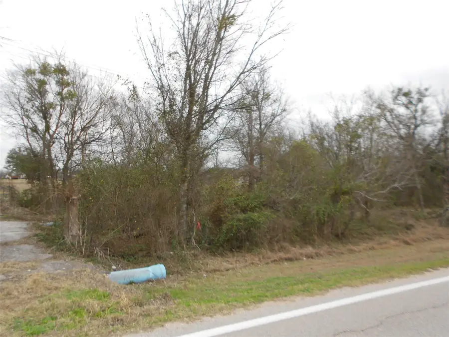 6612 Williamson Rd, Creedmoor, TX 78610 - #2