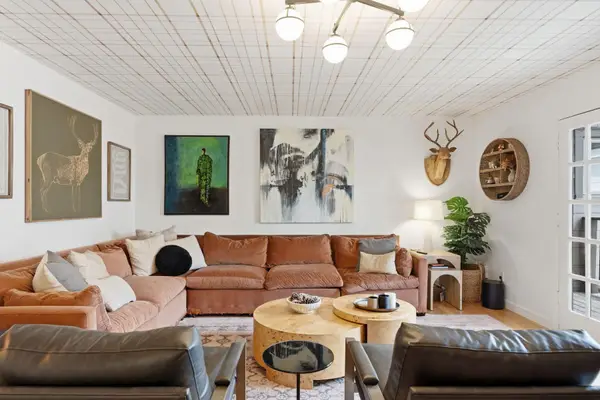 1106 Mission Rdg #B, Austin, TX 78704