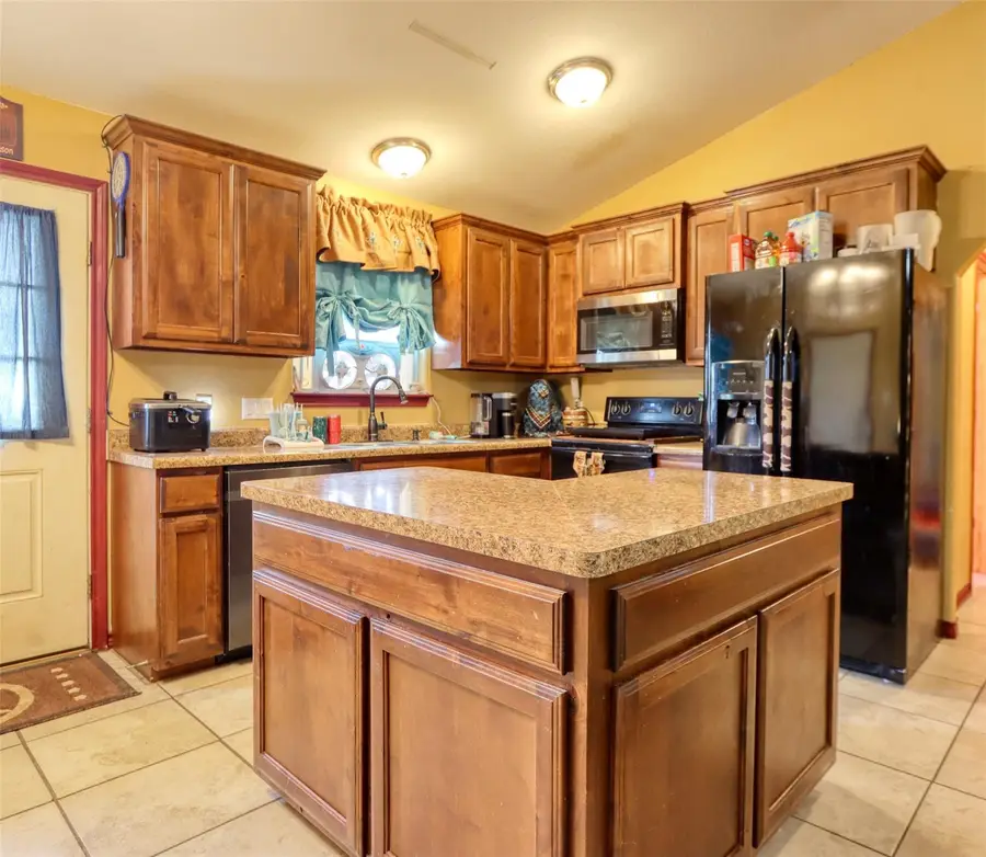 2465 County Road 314, Rockdale, TX 76567 - Image #3