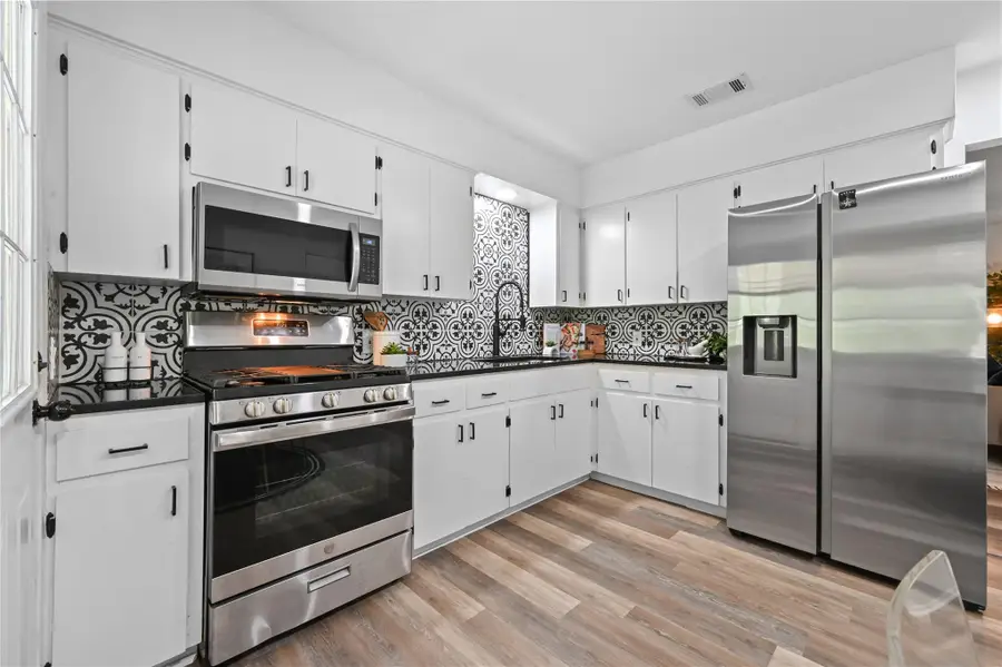 6407 Cooper Ln, Austin, TX 78745 - #2