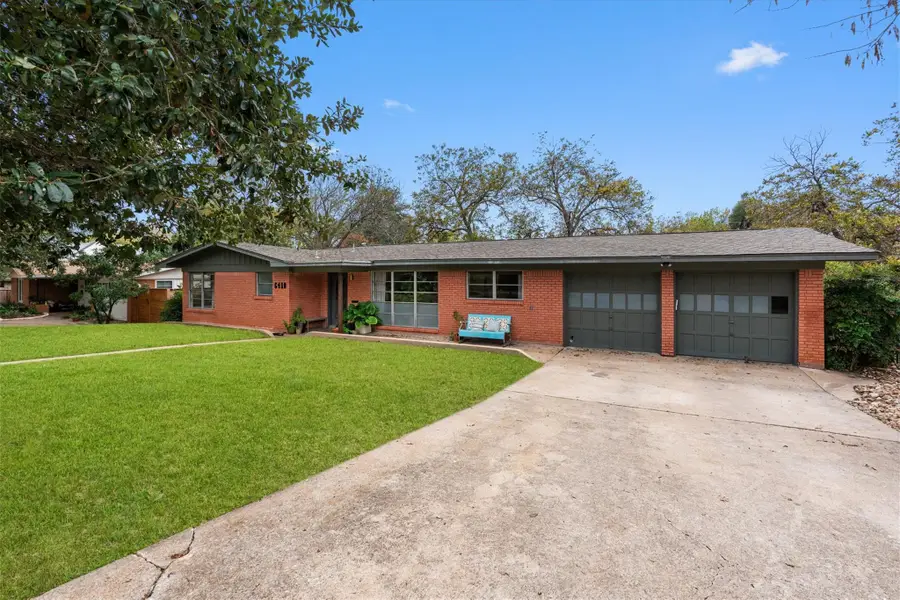 6410 Wilbur Dr, Austin, TX 78757 - Image #2