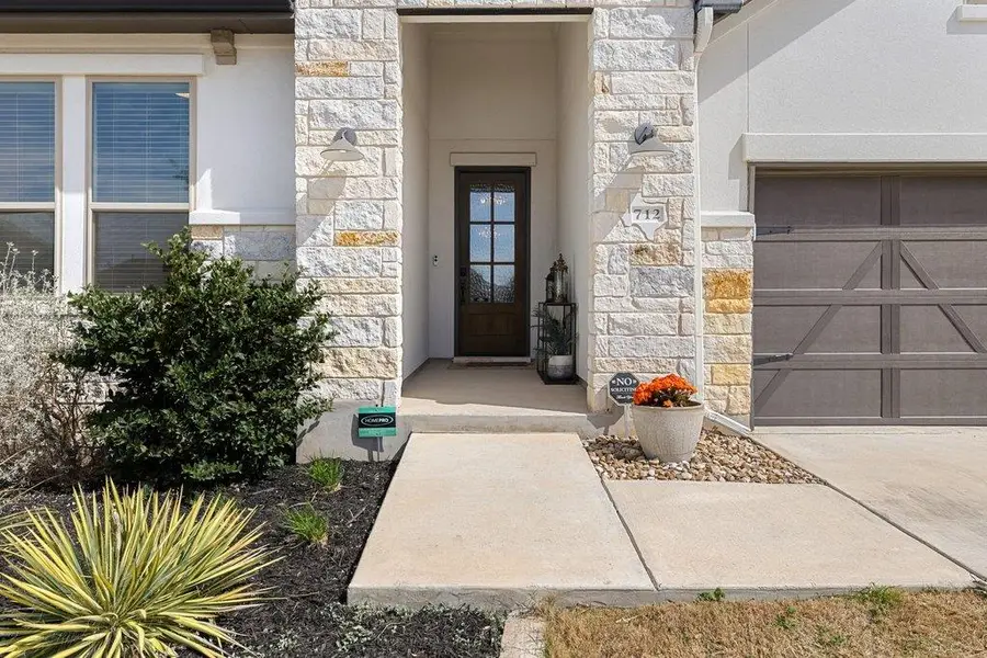 712 Sunset Vista Dr, Georgetown, TX 78628 - #2