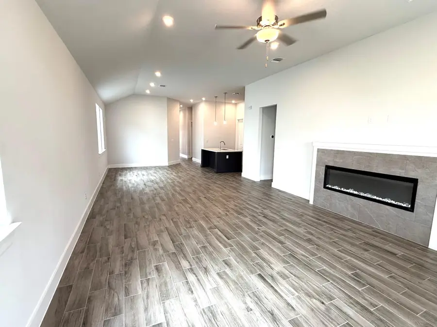 8521 Pine Muhly Dr, Lago Vista, TX 78645 - #2